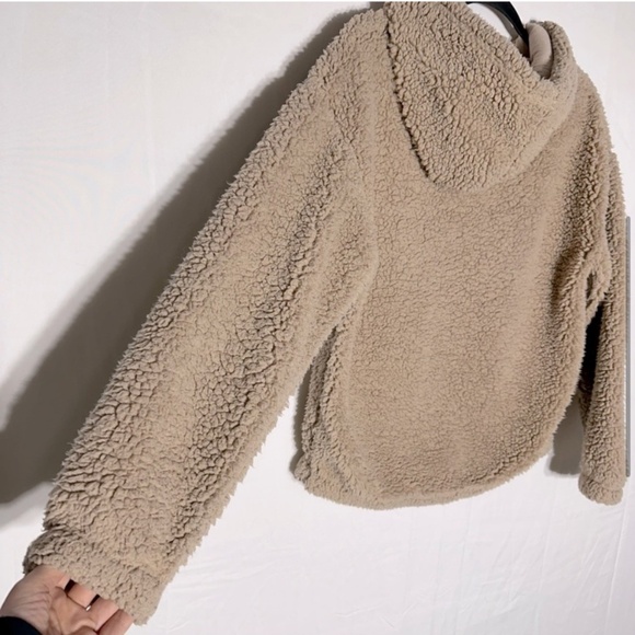 5/$25 Weekend Edition Tan Beige Sherpa Teddy Pullover Hoodie M - Picture 5 of 14